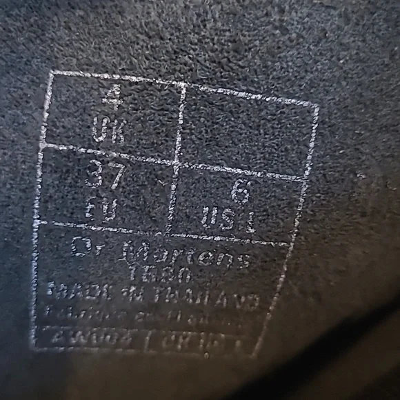 Dr. Martens 20eye Boots - Picture 5 of 7